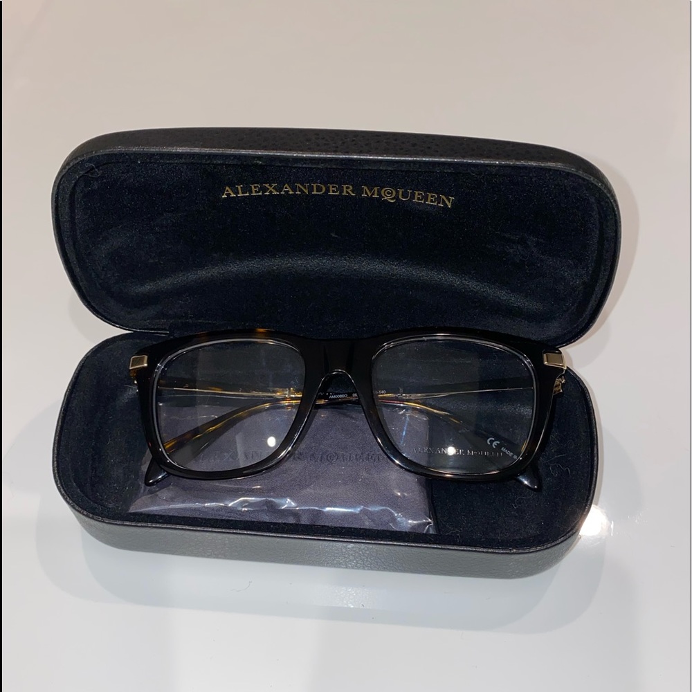 Alexander McQueen Glasses